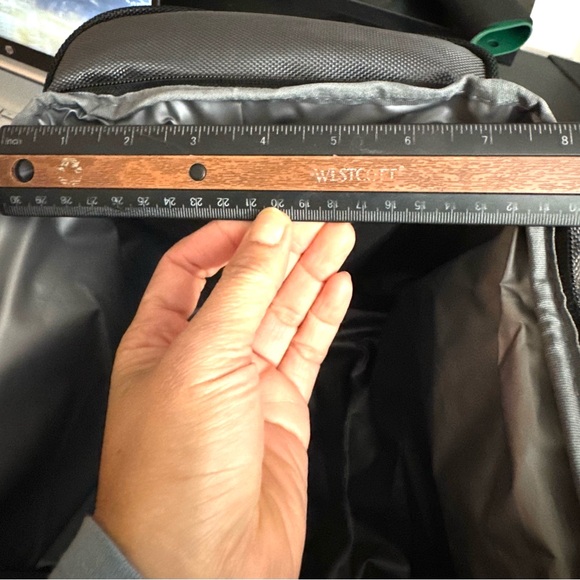 Large Reusable Lunch Cooler Bag for Men, Women and Children Lunch Bag (Black) - Picture 10 of 10